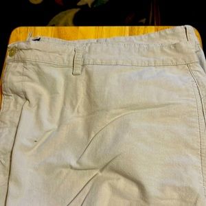 Men’s Chaps khaki shorts, size 50
